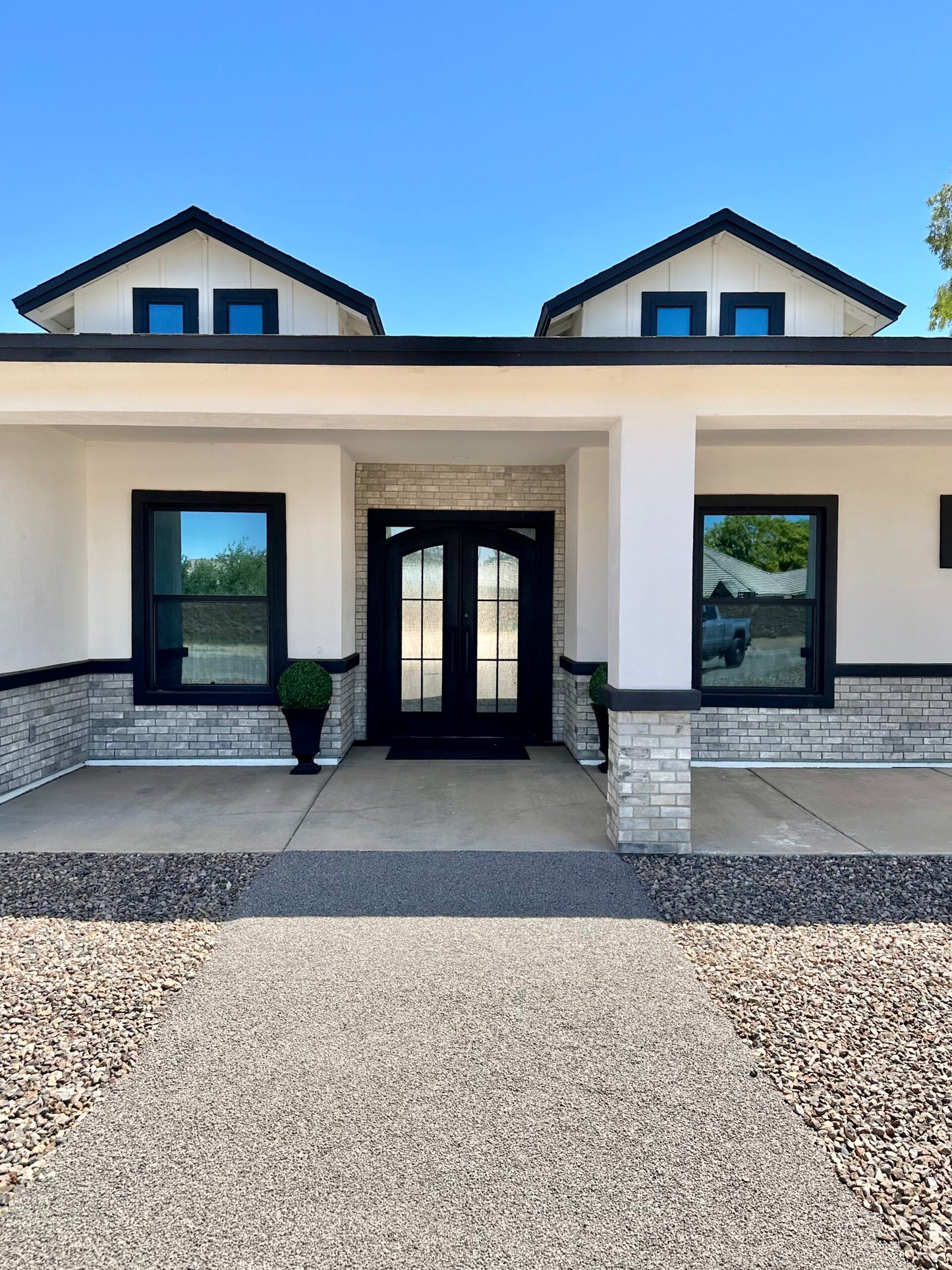 Design 19 - Double Iron Door